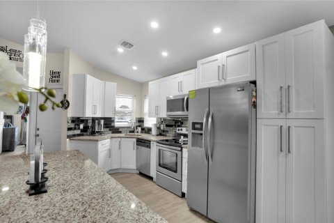 Casa en venta en West Palm Beach, Florida, 2 dormitorios, 106.56 m2 № 2088236 - foto 5