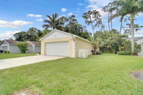 Casa en venta en West Palm Beach, Florida, 2 dormitorios, 106.56 m2 № 2088236 - foto 3
