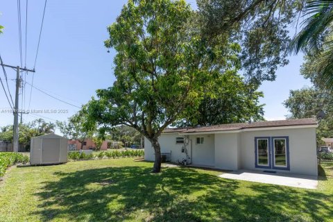 Villa ou maison à louer à Hollywood, Floride: 3 chambres, 94.02 m2 № 1924154 - photo 22