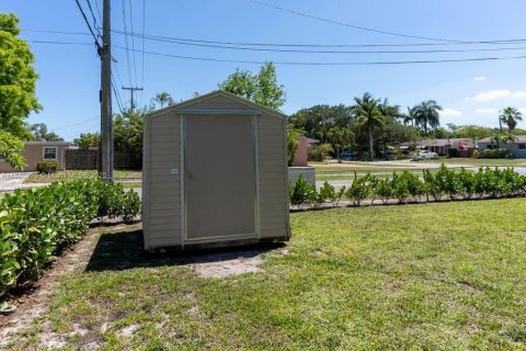 Villa ou maison à louer à Hollywood, Floride: 3 chambres, 94.02 m2 № 1924154 - photo 29