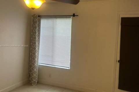 Copropriété à louer à Margate, Floride: 1 chambre, 66.15 m2 № 1960997 - photo 13