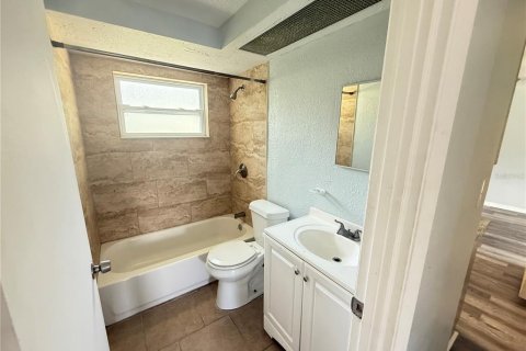 Casa en venta en Port Richey, Florida, 3 dormitorios, 115.11 m2 № 1879115 - foto 25