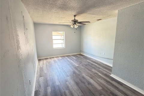 Casa en venta en Port Richey, Florida, 3 dormitorios, 115.11 m2 № 1879115 - foto 3