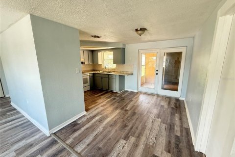 Casa en venta en Port Richey, Florida, 3 dormitorios, 115.11 m2 № 1879115 - foto 23