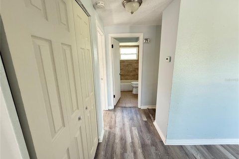 Casa en venta en Port Richey, Florida, 3 dormitorios, 115.11 m2 № 1879115 - foto 28
