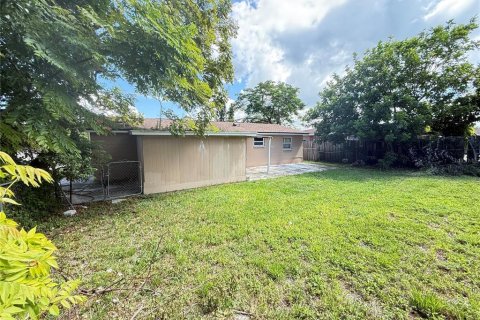 Casa en venta en Port Richey, Florida, 3 dormitorios, 115.11 m2 № 1879115 - foto 14