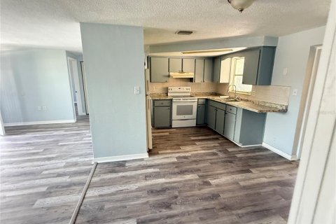 Casa en venta en Port Richey, Florida, 3 dormitorios, 115.11 m2 № 1879115 - foto 5