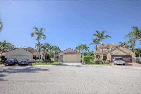 Villa ou maison à louer à Weston, Floride: 3 chambres, 141.4 m2 № 2086211 - photo 26