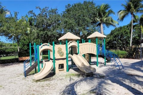 Villa ou maison à louer à Weston, Floride: 3 chambres, 141.4 m2 № 2086211 - photo 29