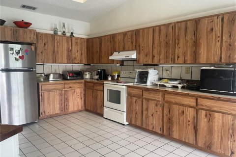 House in Palm Coast, Florida 3 bedrooms, 217.76 sq.m. № 1591653 - photo 17