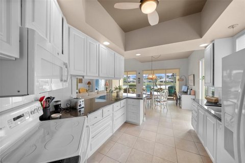 Villa ou maison à vendre à Sarasota, Floride: 3 chambres, 186.55 m2 № 2141893 - photo 7