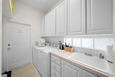Villa ou maison à vendre à Sarasota, Floride: 3 chambres, 186.55 m2 № 2141893 - photo 23