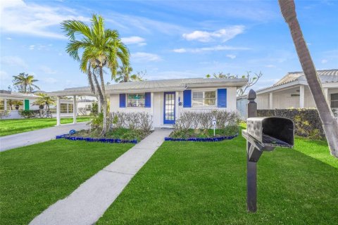 Condo in Longboat Key, Florida, 2 bedrooms  № 1797914 - photo 1