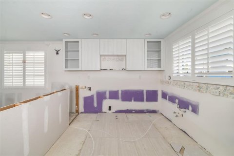 Condo in Longboat Key, Florida, 2 bedrooms  № 1797914 - photo 9