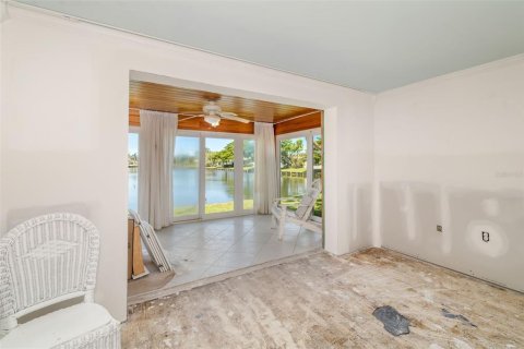 Condo in Longboat Key, Florida, 2 bedrooms  № 1797914 - photo 13