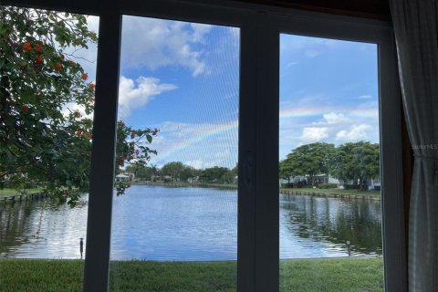 Condo in Longboat Key, Florida, 2 bedrooms  № 1797914 - photo 3