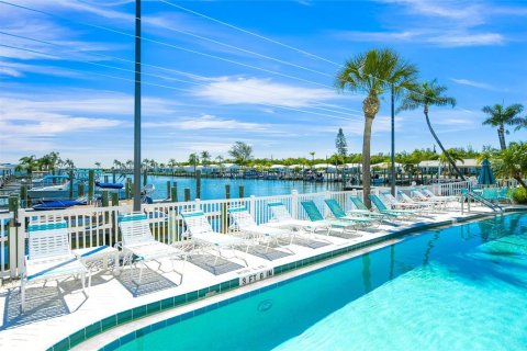 Condo in Longboat Key, Florida, 2 bedrooms  № 1797914 - photo 21