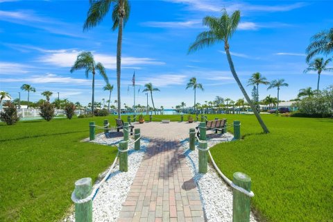 Condo in Longboat Key, Florida, 2 bedrooms  № 1797914 - photo 22