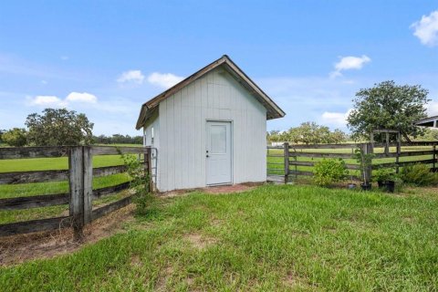 House in Dade City, Florida 2 bedrooms, 176.98 sq.m. № 1876439 - photo 24