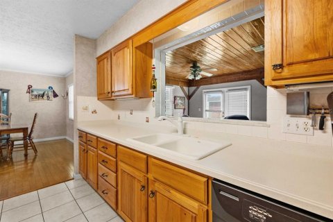 House in Dade City, Florida 2 bedrooms, 176.98 sq.m. № 1876439 - photo 17