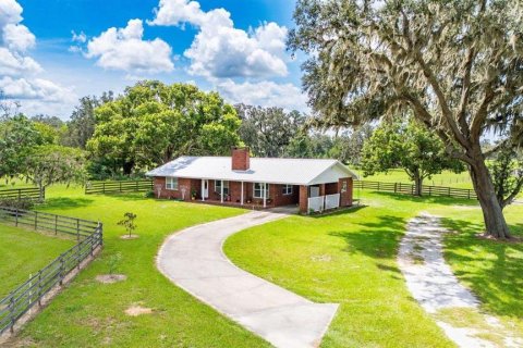 House in Dade City, Florida 2 bedrooms, 176.98 sq.m. № 1876439 - photo 26