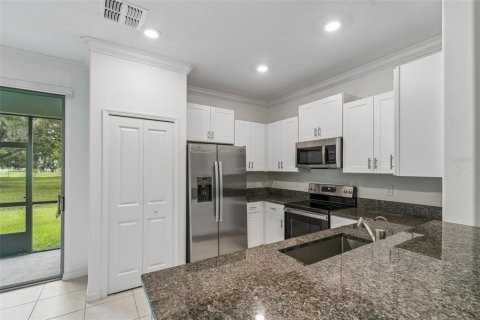 Townhouse in Wesley Chapel, Florida 3 bedrooms, 154.78 sq.m. № 2207696 - photo 22