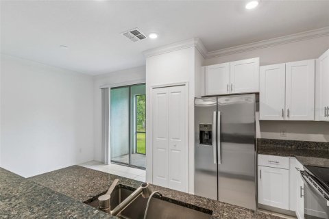 Townhouse in Wesley Chapel, Florida 3 bedrooms, 154.78 sq.m. № 2207696 - photo 23