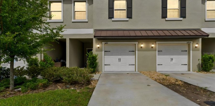 Townhouse in Wesley Chapel, Florida 3 bedrooms, 154.78 sq.m. № 2207696