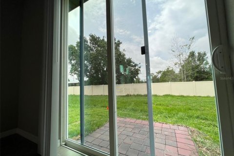 House in Winter Haven, Florida 4 bedrooms, 156.08 sq.m. № 2277695 - photo 9