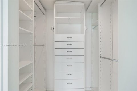 Condominio en venta en Miami Beach, Florida, 1 dormitorio, 72.37 m2 № 1694783 - foto 9