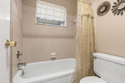 Купить кондоминиум в Сент-Луси, Флорида 7 комнат, 102.56м2, № 2178891 - фото 27