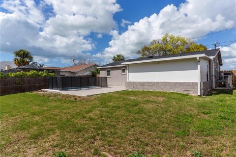 Villa ou maison à vendre à Hudson, Floride: 2 chambres, 94.76 m2 № 2199636 - photo 14