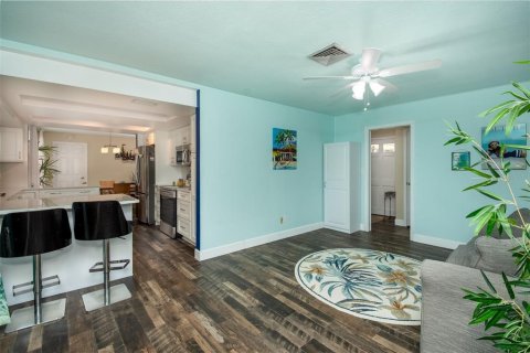 Villa ou maison à vendre à Seminole, Floride: 3 chambres, 147.06 m2 № 1900911 - photo 16