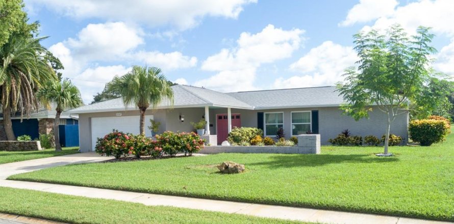 Villa ou maison à Seminole, Floride 3 chambres, 147.06 m2 № 1900911