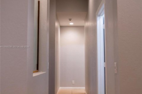 Снять в аренду виллу или дом в Уэстон, Флорида 4 спальни, 248.42м2, № 2020694 - фото 21