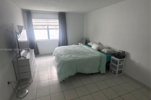 Copropriété à louer à Miami, Floride: 2 chambres, 92.07 m2 № 2026348 - photo 5