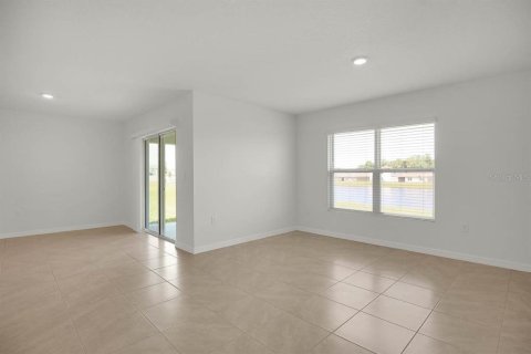 Casa en alquiler en Wimauma, Florida, 4 dormitorios, 171.5 m2 № 2145540 - foto 12