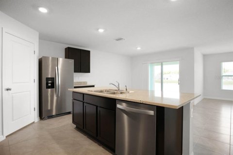Casa en alquiler en Wimauma, Florida, 4 dormitorios, 171.5 m2 № 2145540 - foto 4