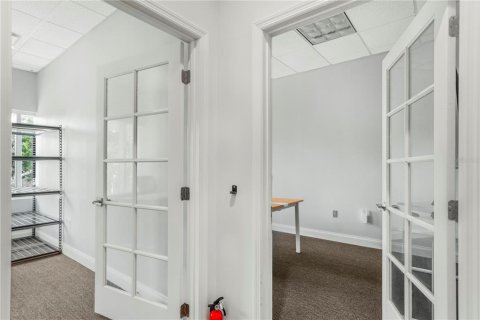 Propiedad comercial en venta en Orlando, Florida № 1537001 - foto 24