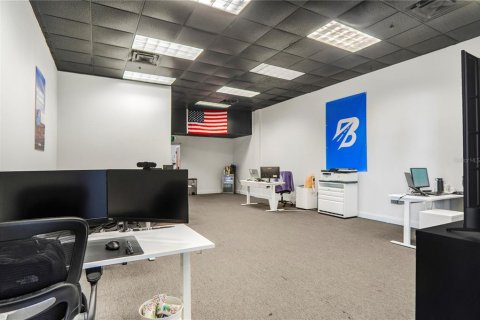 Propiedad comercial en venta en Orlando, Florida № 1537001 - foto 20