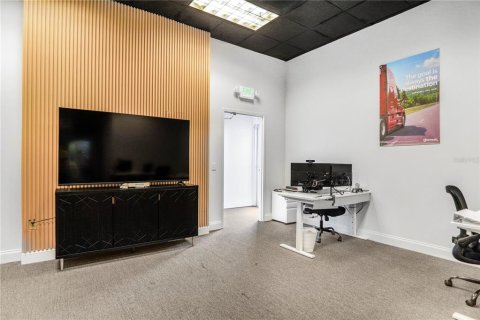 Propiedad comercial en venta en Orlando, Florida № 1537001 - foto 22
