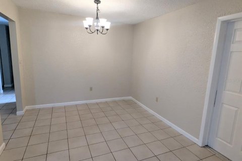 House in Lakeland, Florida 3 bedrooms, 133.22 sq.m. № 1904433 - photo 5