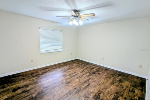 House in Lakeland, Florida 3 bedrooms, 133.22 sq.m. № 1904433 - photo 6