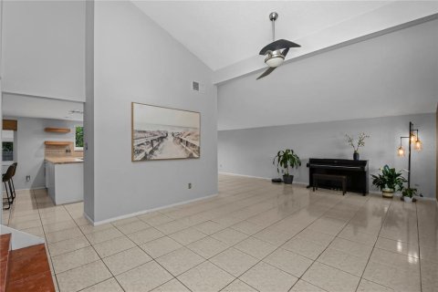 Villa ou maison à vendre à Winter Springs, Floride: 4 chambres, 199.93 m2 № 2142937 - photo 5