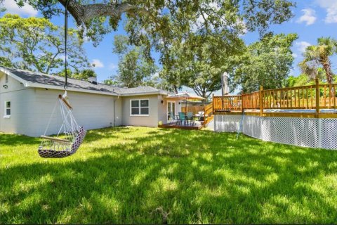 Casa en alquiler en Saint Petersburg, Florida, 3 dormitorios, 157.19 m2 № 1909074 - foto 2