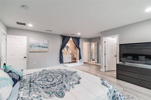 Casa en alquiler en Saint Petersburg, Florida, 3 dormitorios, 157.19 m2 № 1909074 - foto 15