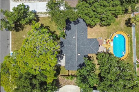 Casa en alquiler en Saint Petersburg, Florida, 3 dormitorios, 157.19 m2 № 1909074 - foto 30