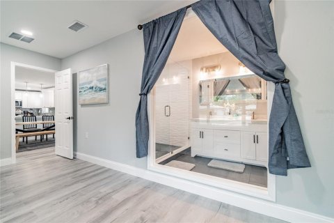 Casa en alquiler en Saint Petersburg, Florida, 3 dormitorios, 157.19 m2 № 1909074 - foto 7