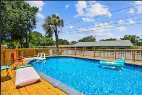 Casa en alquiler en Saint Petersburg, Florida, 3 dormitorios, 157.19 m2 № 1909074 - foto 29