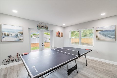 Casa en alquiler en Saint Petersburg, Florida, 3 dormitorios, 157.19 m2 № 1909074 - foto 23